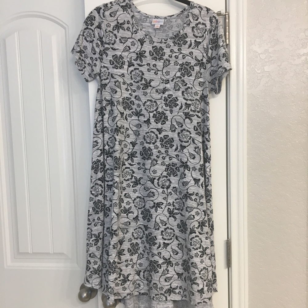 XS LulaRoe Carly